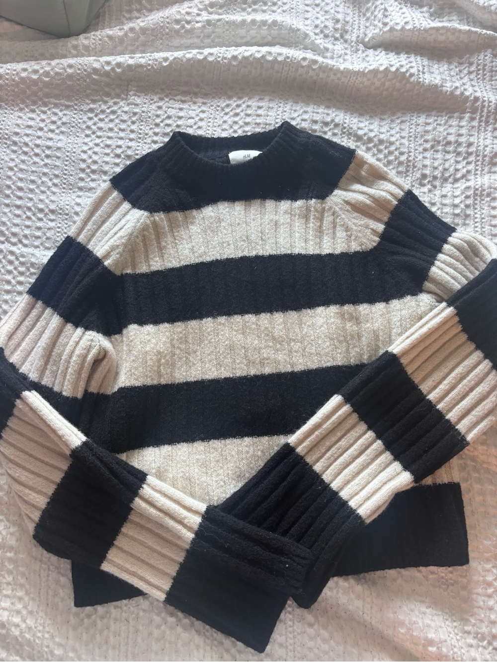 H&M Black & Cream Ribbed Stripe Crewneck Sweater